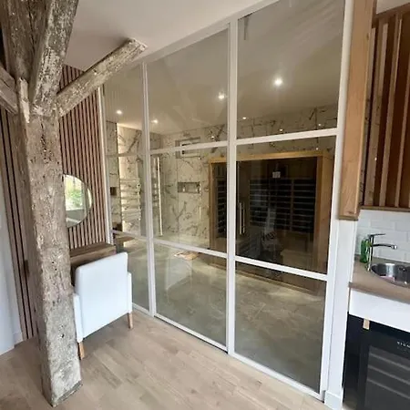 Chic Sauna Et Bain Lägenhet